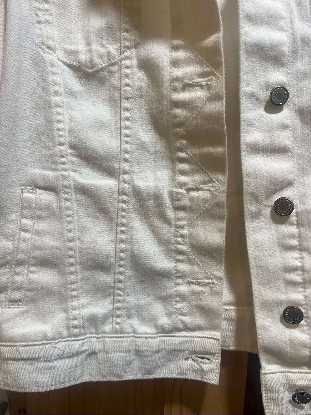 The limited brandCream-White Denim Jacket for Women size large - Picture 4 of 9